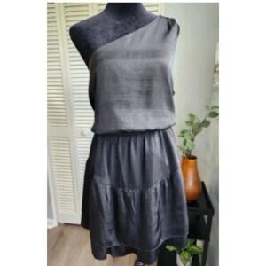 BB Dakota Steve Madden Black One Shoulder Dress Tiered Skirt Size Large